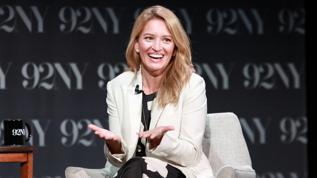 A âncora do MS NOW, Katy Tur, provoca reação por questionar os direitos como dados de Deus: 'Historicamente ignorante'