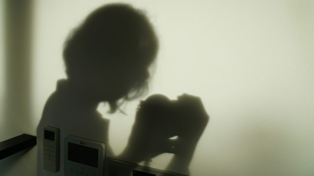 A crise silenciosa: quando os cristãos feridos encontram mais empatia fora da Igreja