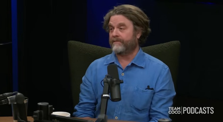 A estrela de 'Ressaca', Zach Galifianakis, diz que está 'com muito medo' de que a IA leve a sociedade a 'morder a maçã novamente'