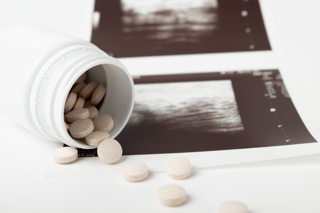 A política de pílulas abortivas da FDA busca tornar a morte grande novamente