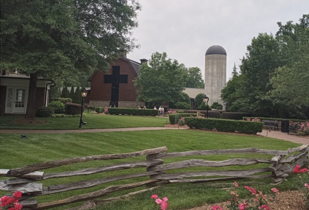Esta semana na história cristã: Biblioteca Billy Graham dedicada; Bonifácio martirizado com outras 53 pessoas