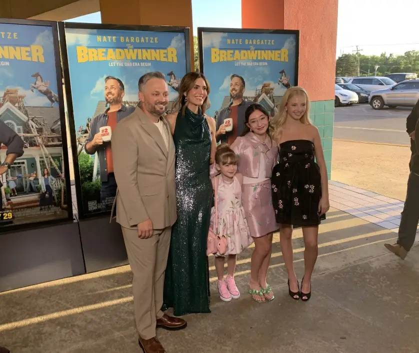 Nate Bargatze diz que a educação cristã inspirou o filme de estreia 'The Breadwinner': 'Eu não queria me meter em problemas'