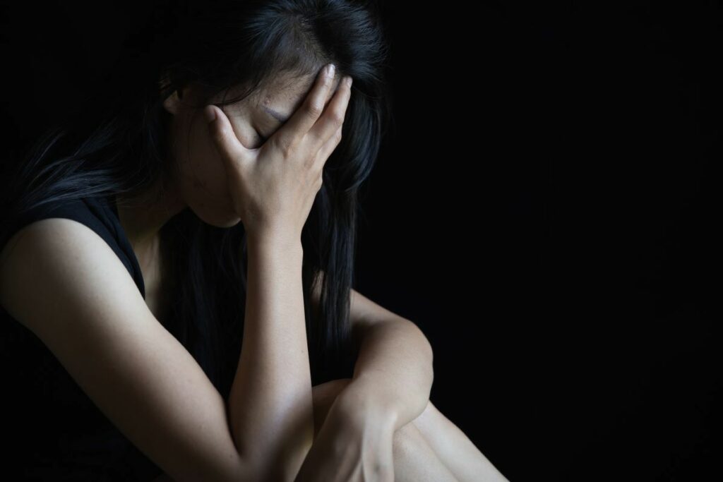 O mal de dizer aos sobreviventes de traumas que Deus precisava do sofrimento deles