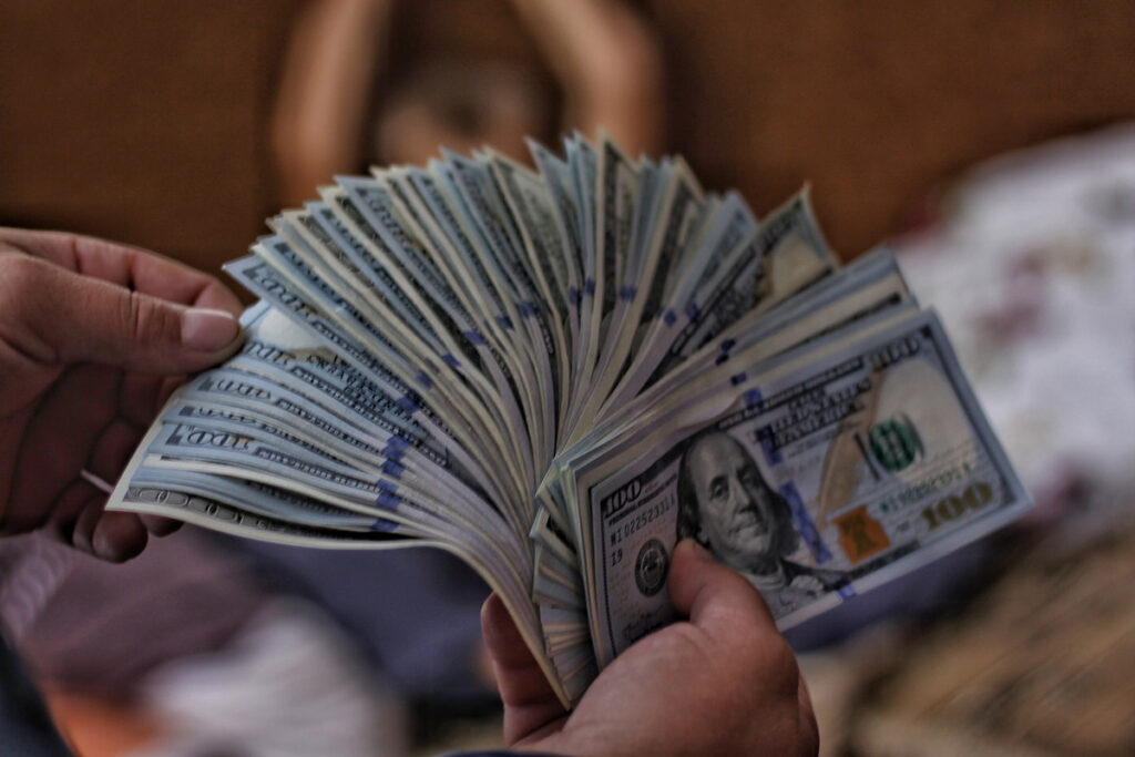 Padre acusado de roubar US$ 160 mil de antiga igreja