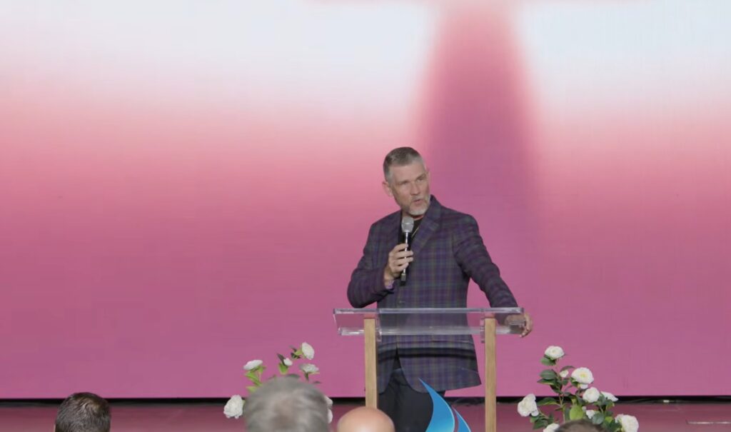 Pastor Greg Locke: ‘Não sei se existe uma dor mais profunda do que perder um filho’