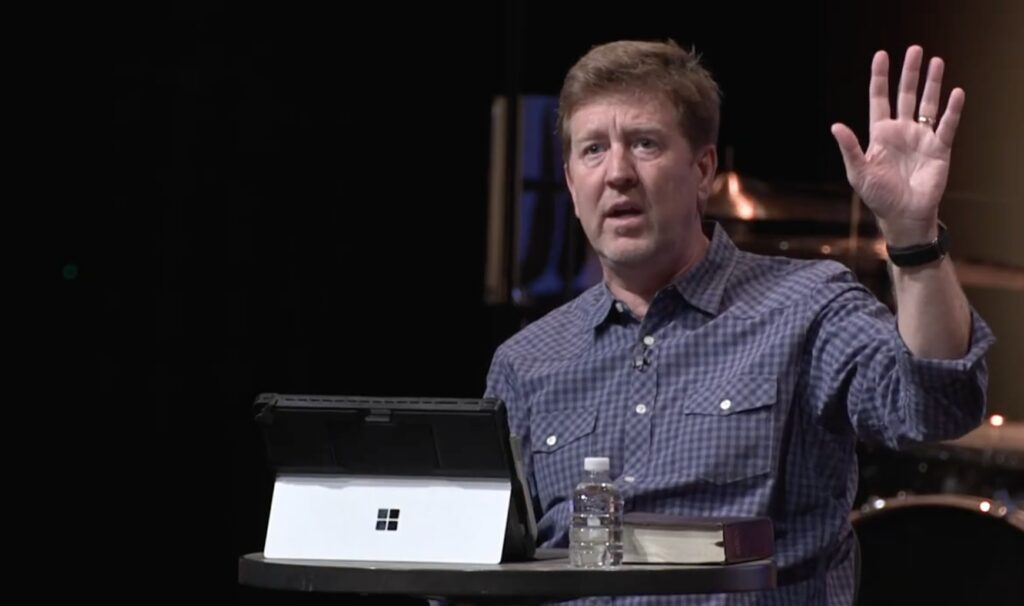 Rededicar 250: Pastor Gary Hamrick pedirá arrependimento nacional, repreenderá 'mentiras de confusão de gênero, redefinição do casamento'