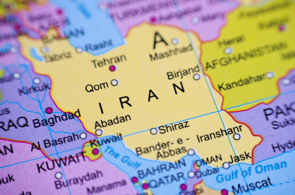 Grupo cristão implantando nova ferramenta de IA para facilitar o acesso dos iranianos ao Evangelho
