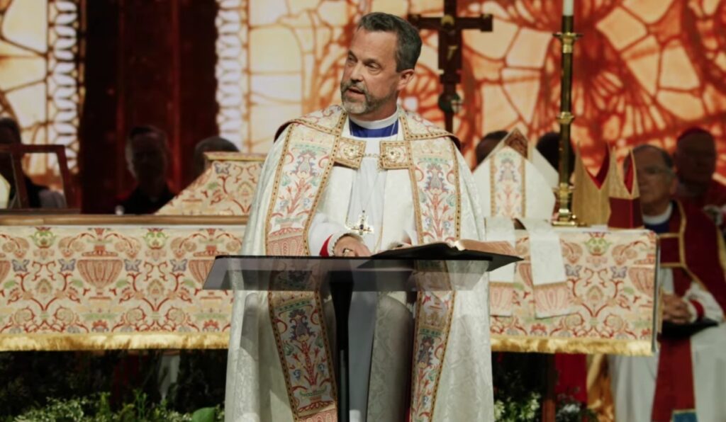 Igreja Anglicana na América do Norte inicia julgamento do ex-arcebispo Stephen Wood