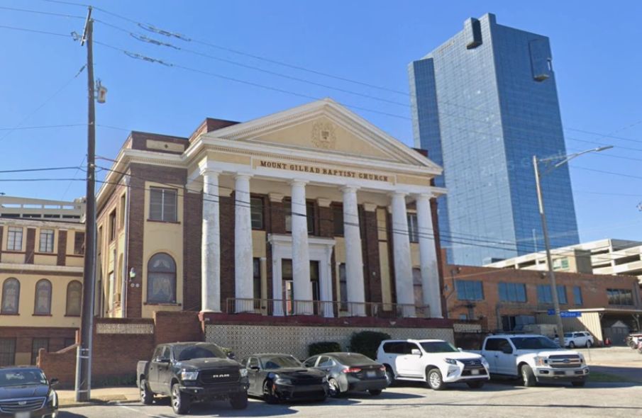 Igreja fundada por ex-escravos há 150 anos fecha templo histórico