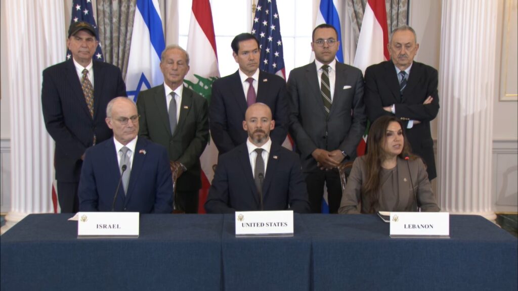 Israel, Líbano e EUA assinam acordo histórico de paz