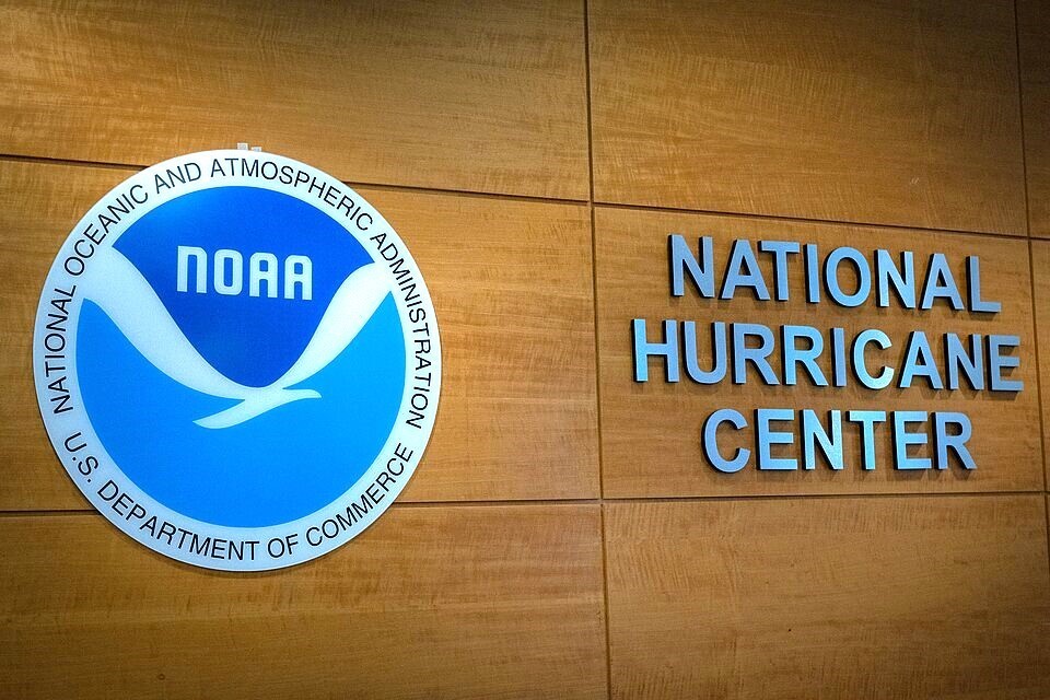 Bertha ameaça a Costa do Golfo com tempestades e fortes chuvas