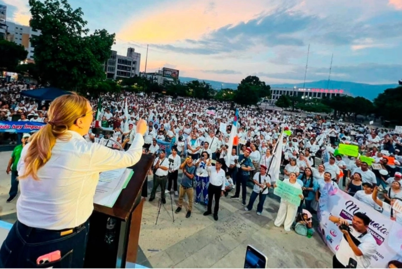 Cristãos evangélicos marcham em Chiapas contra lei de ideologia de gênero