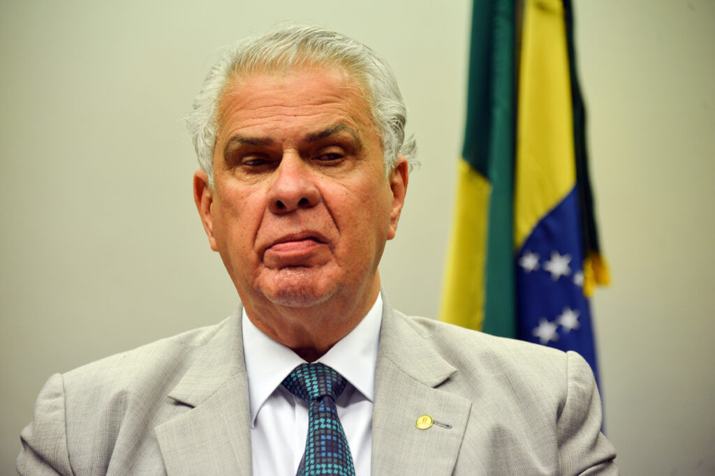 Deputado acusa filiação ao DC sem consentimento: polêmica se instala