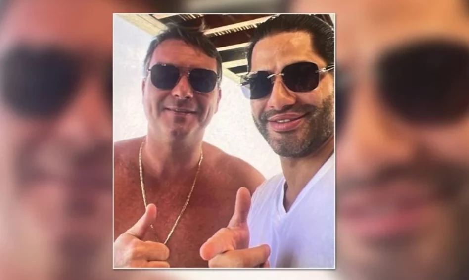 Flávio Bolsonaro se manifesta após polêmica com foto de sicário
