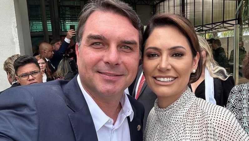 Flávio convida Michelle a unir forças nas eleições de 2026
