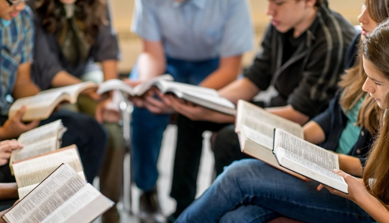 Jovens adultos lideram evangelização no Reino Unido