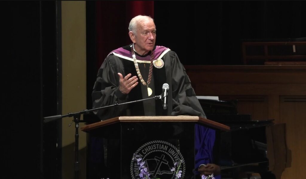 Morre Robert B. Sloan, líder da Universidade Cristã de Houston