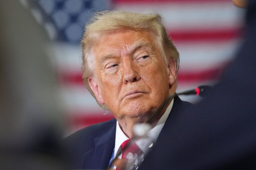 Trump revela plano de retaliação contra o Irã em caso de ataque